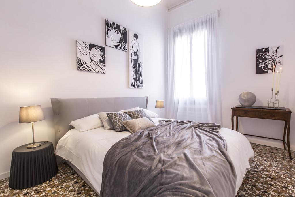 Rialto Design Boutique R&r * Venedig